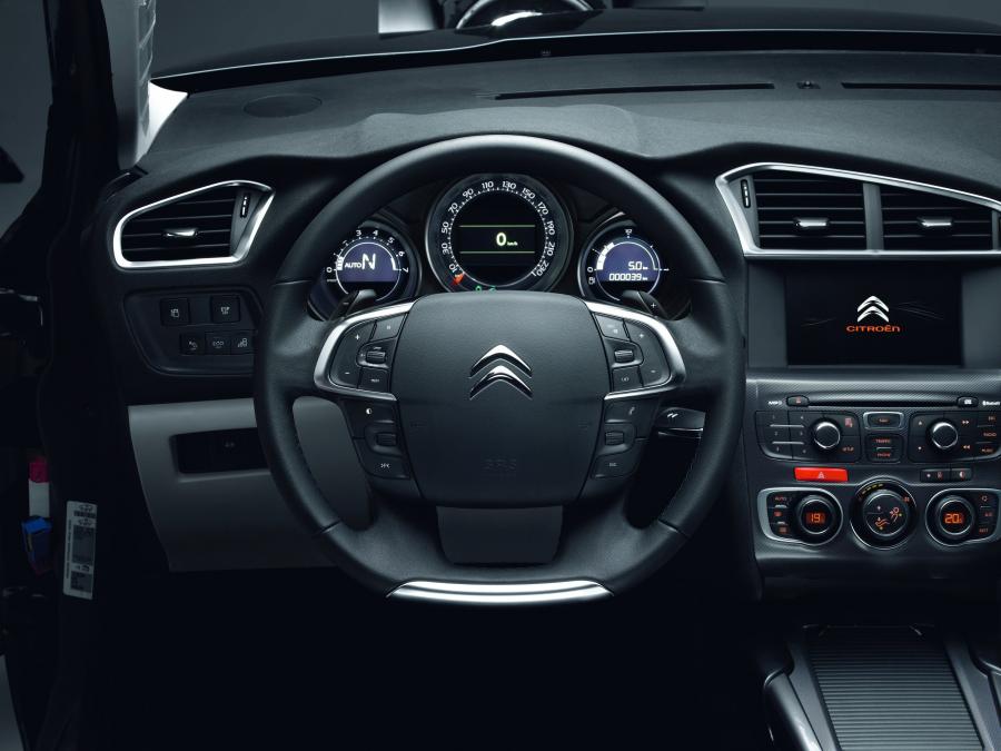  Citroen C4 2010 года  (фото 114 из 147)